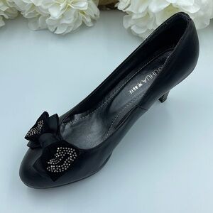 New Dressy Molihua women size 6 shoe with bows